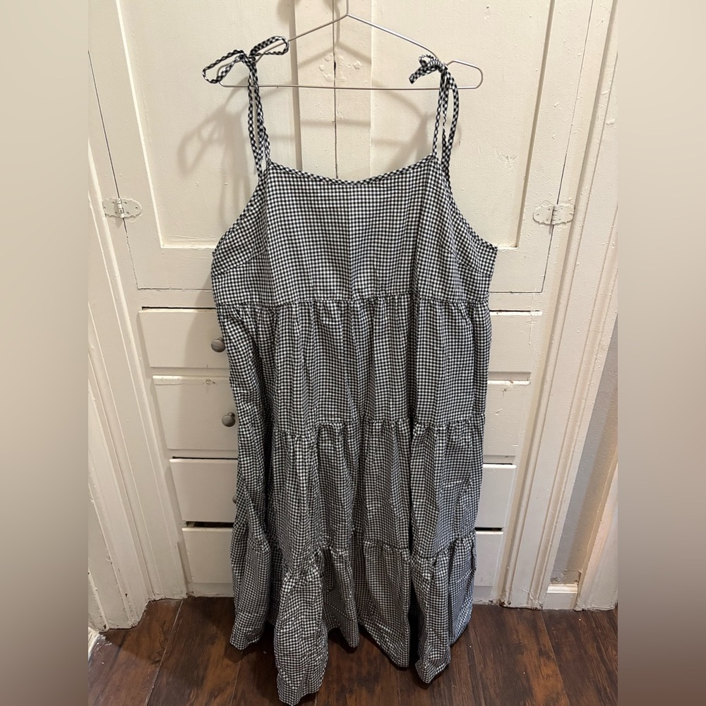 NWOT SHEIN Curve 5XL Black/White Gingham Tiered Tie-Strap Midi/Long Dress